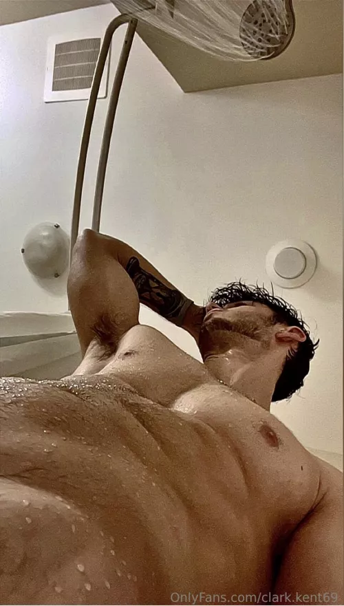 18 year old twink.. wanna see more of me👇😘