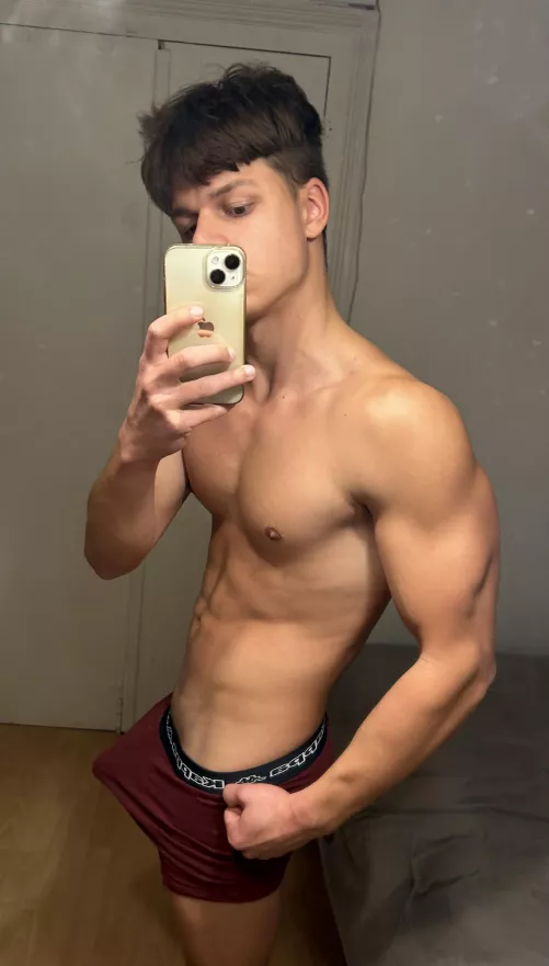 (19)Would you take my undies off?