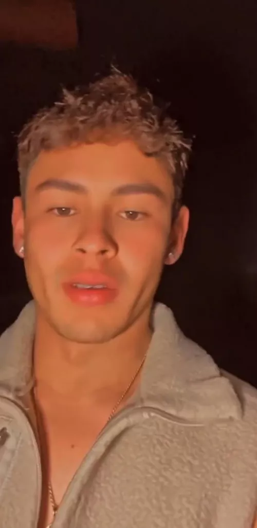 Anyone down to play some Overwatch?