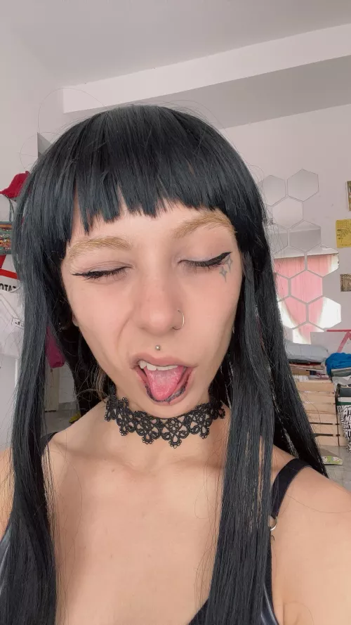 Are tattooed rockers your type?