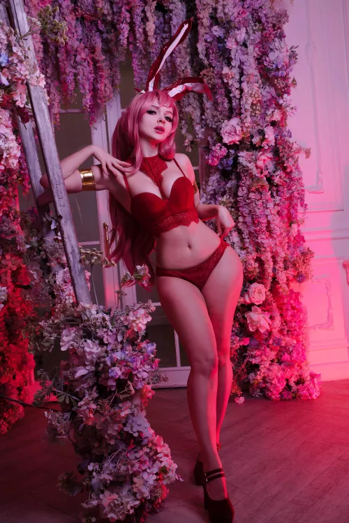 Bunny ZeroTwo cosplay by Evenink