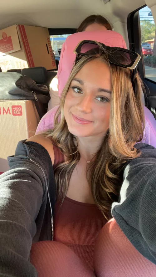 Can clothed me still be hot?