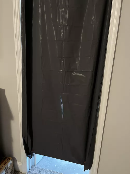 Can’t wait to try out my mobile gloryhole on my upcoming work trip. Suck/jerk/fleshlight. One way or another I’ll get them off.