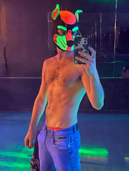 Changing clothes and got a little into headspace :3