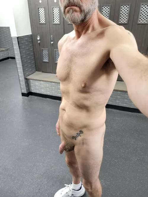 Changing into my workout clothes, wish I had a gym buddy. [59]