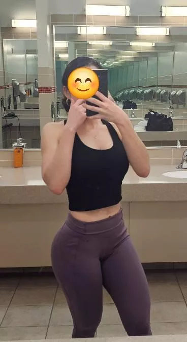 (F) Would you look at me in the gym?