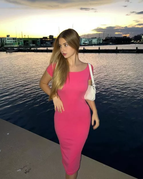 Ready for some teenage action? I'll make you cum again and again!