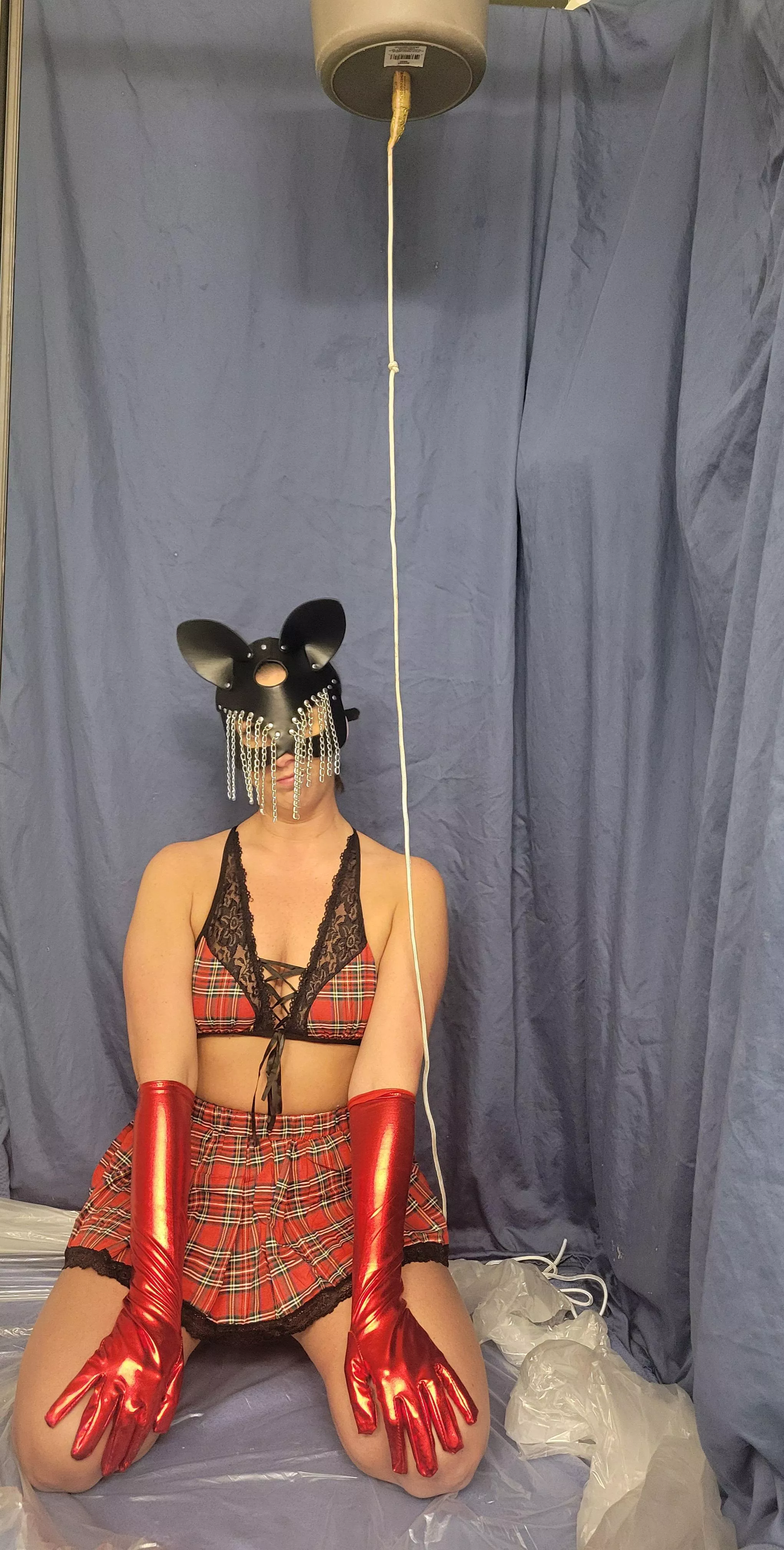 Who wants to pull the string and have gallons of cake batter pour on me? 💗