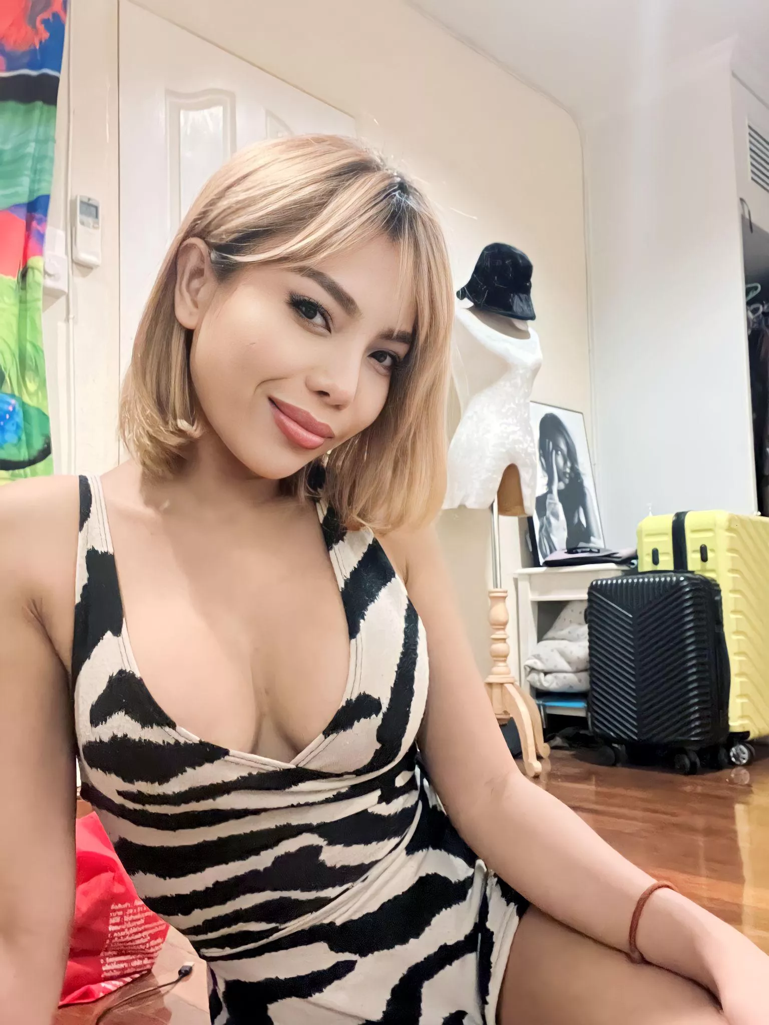 Will you obey if I told you to take out your cock? 😏