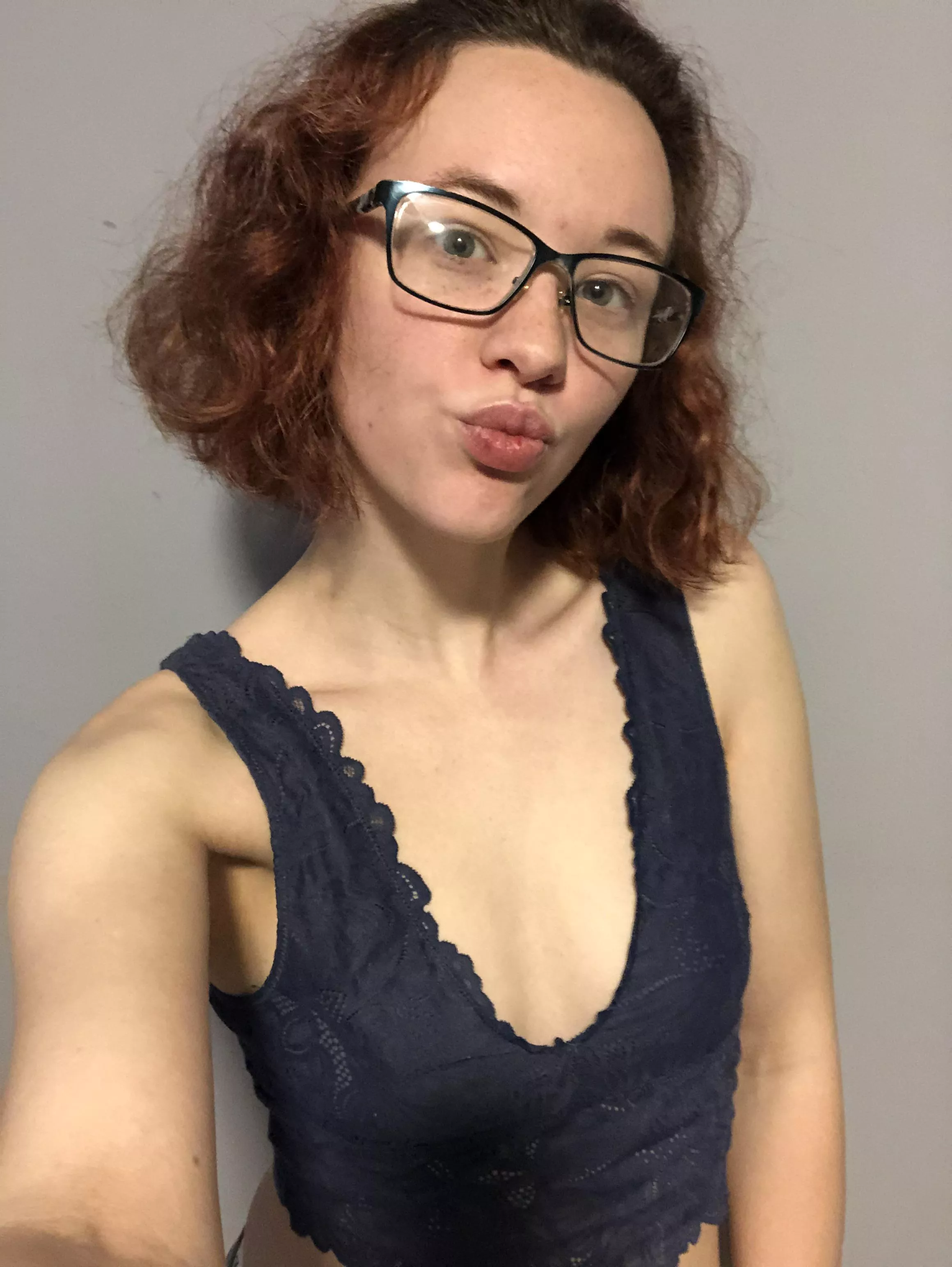 Kiss my freckles all night long💋