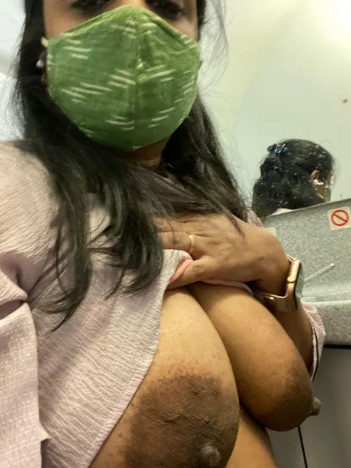 Planes make me horny.. wonder what awaits me