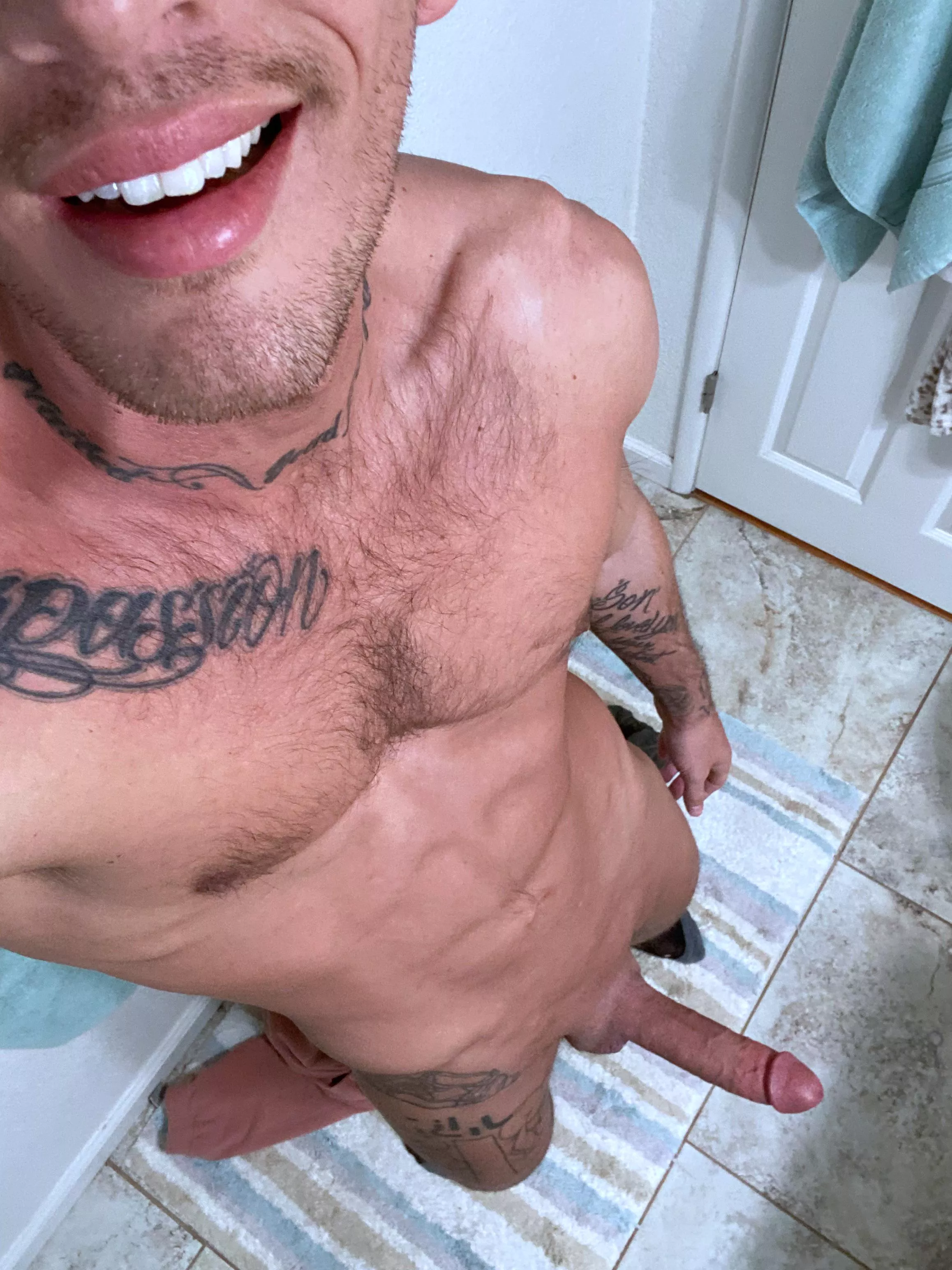 🚿 shower time.. anyone want to join? 🚿