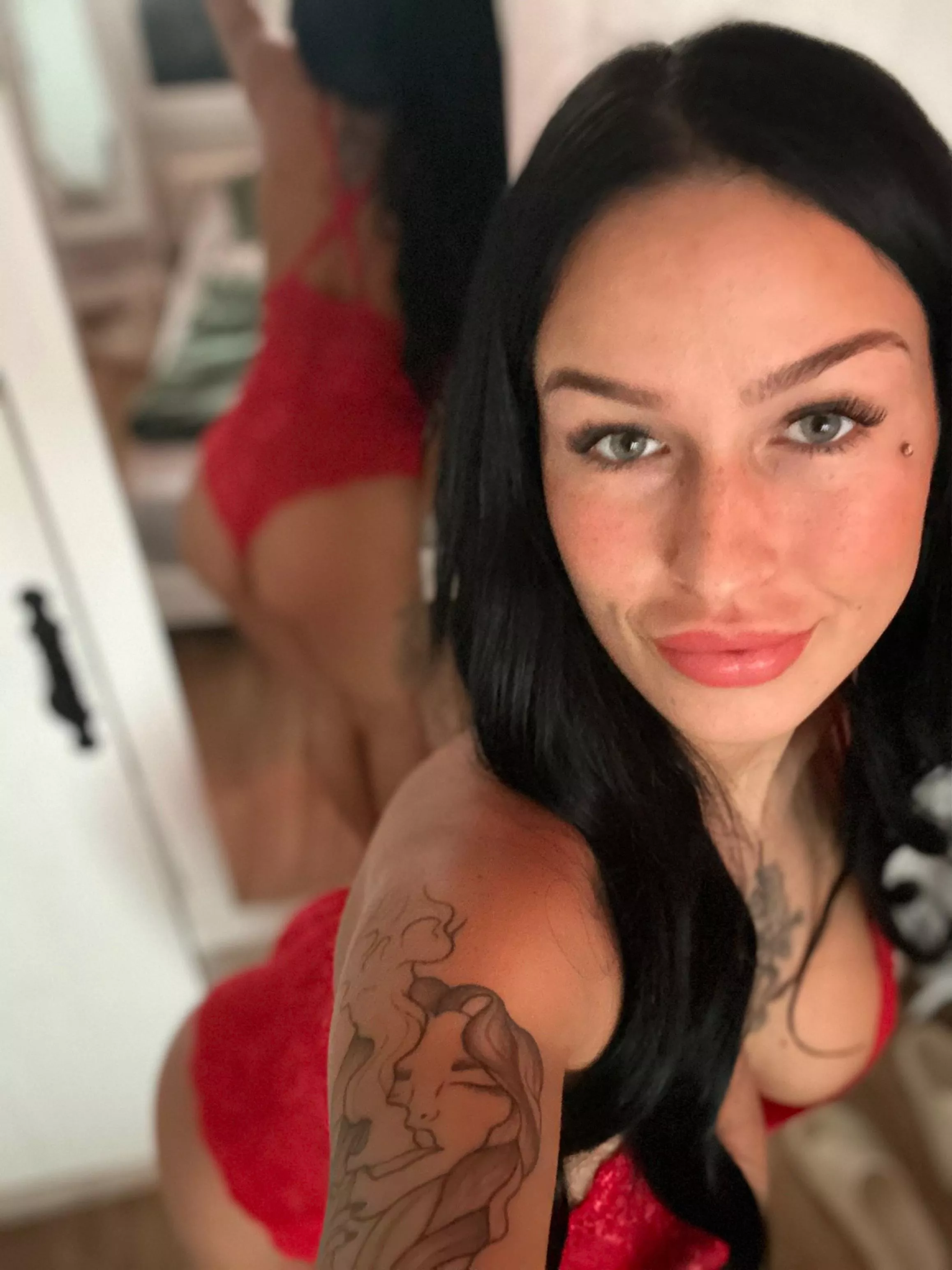 When there's no one around, would you be brave enough to fuck me?