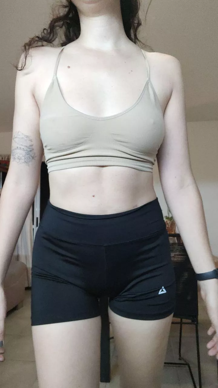 at the gym they look at me too much