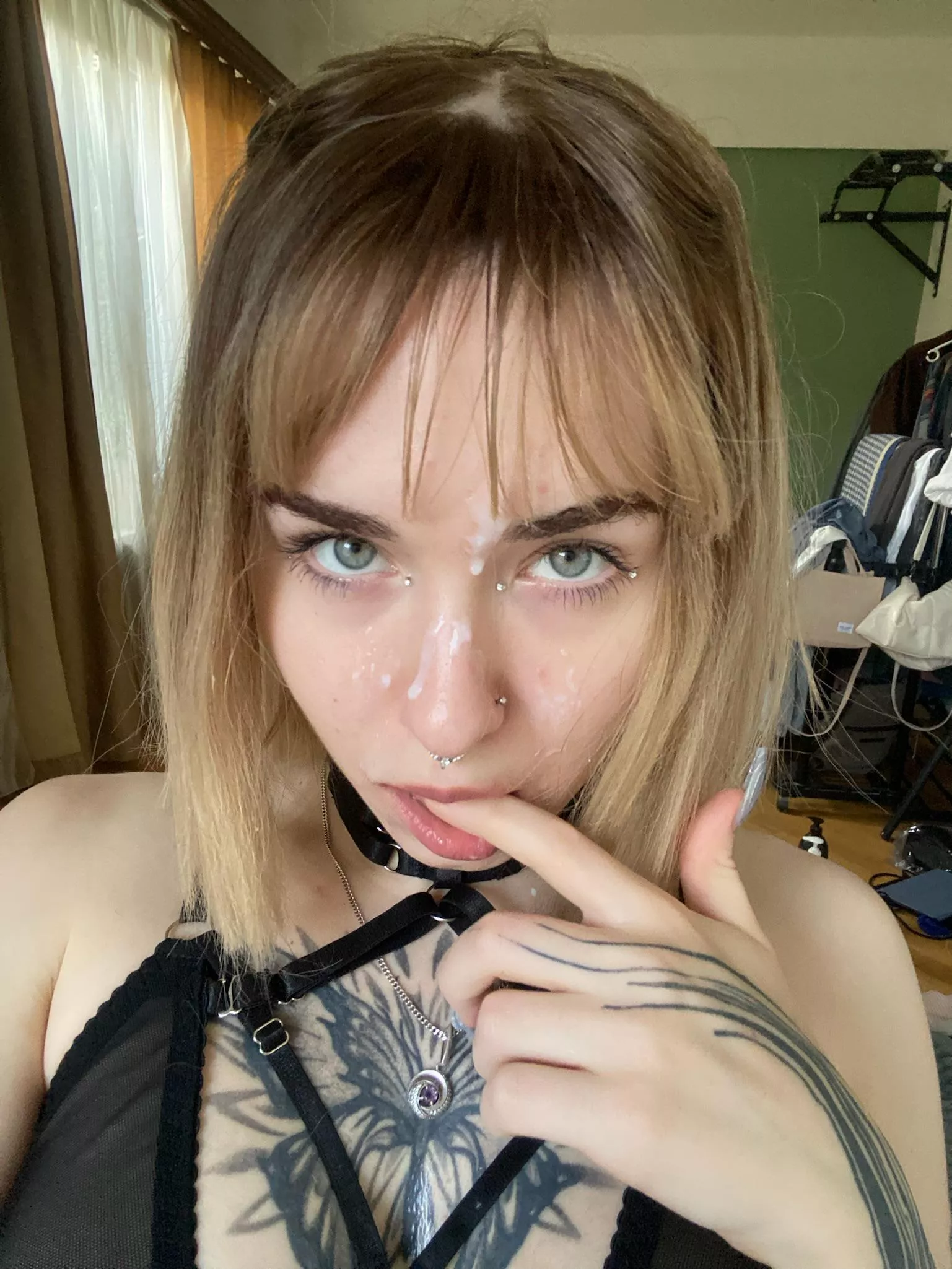 Chose my face target for sticky cum