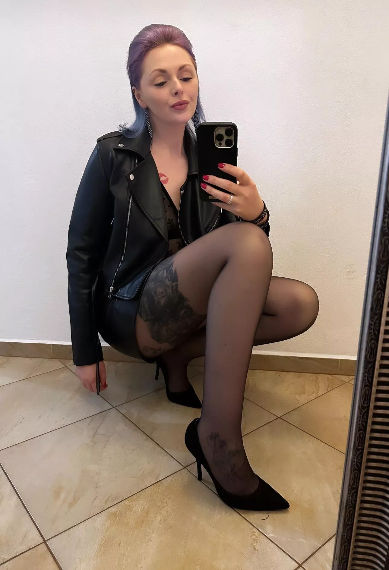 Classic black stiletto