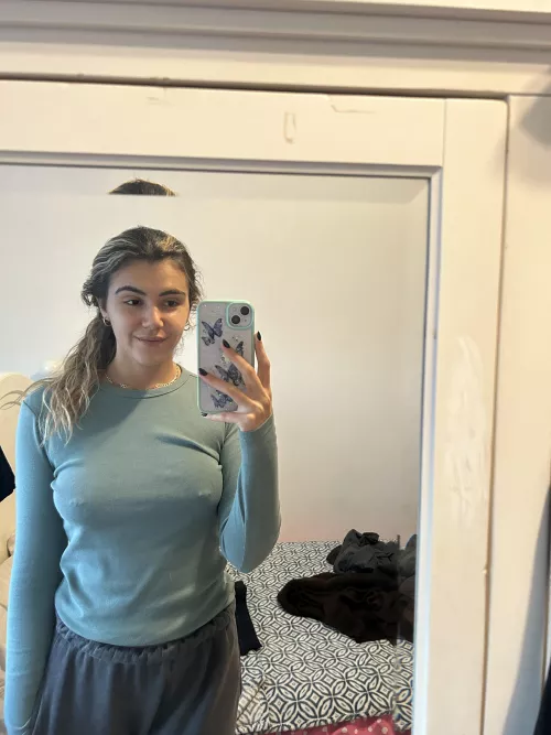 Comfy Pjs🤭lets cuddle