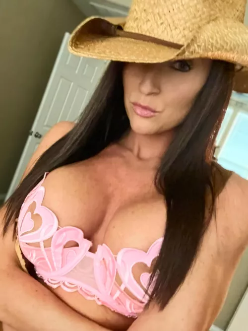 First timer here, my hat big enough.