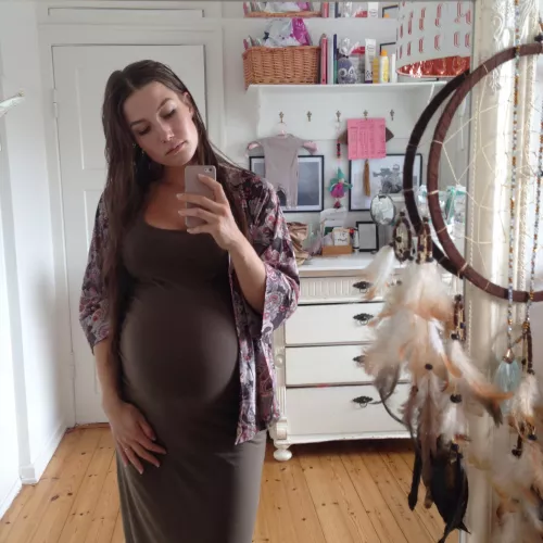 I might look innocent and super pregnant, but I'm also super kinky