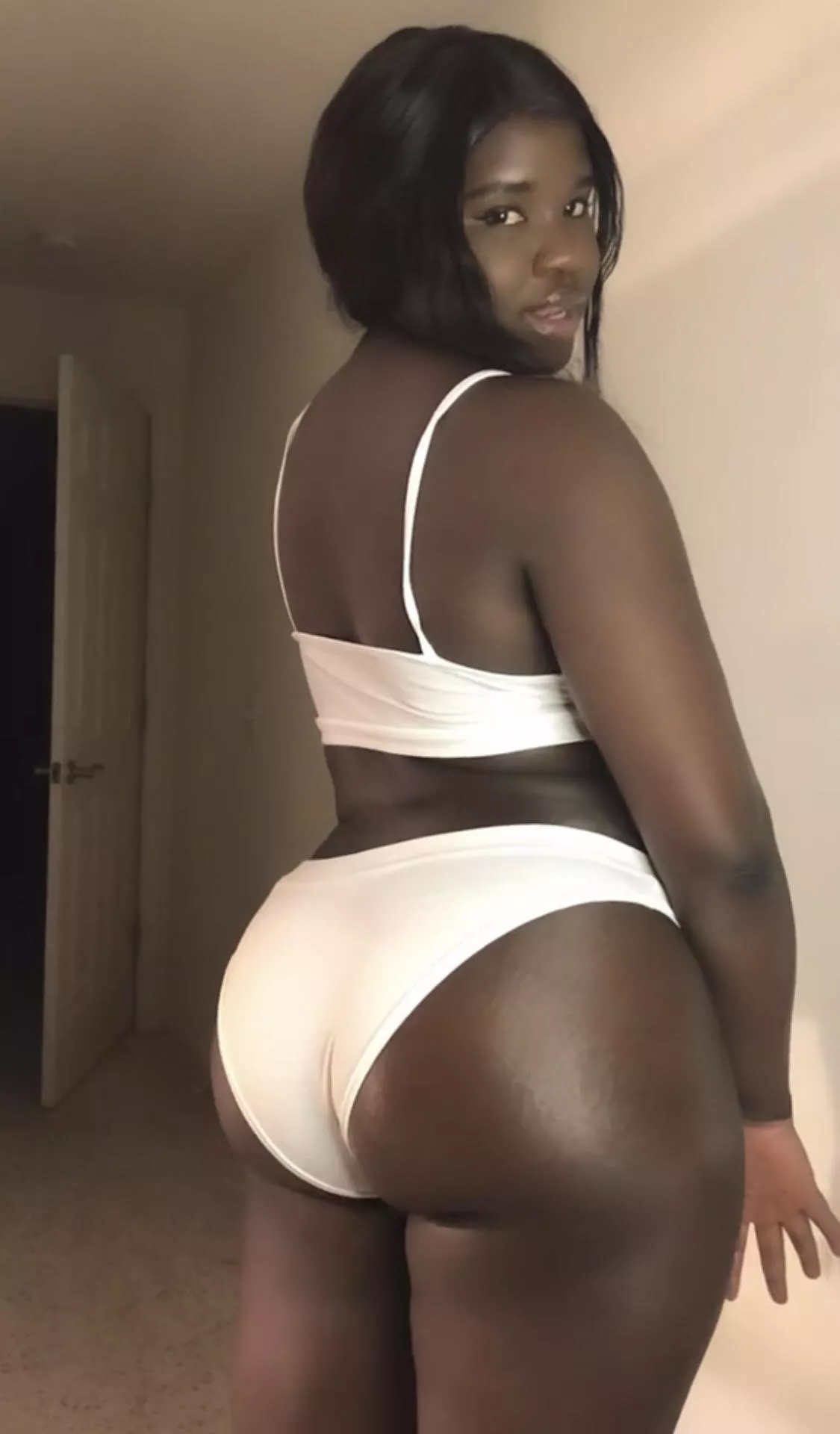 Looking for an older man who knows what to do with it