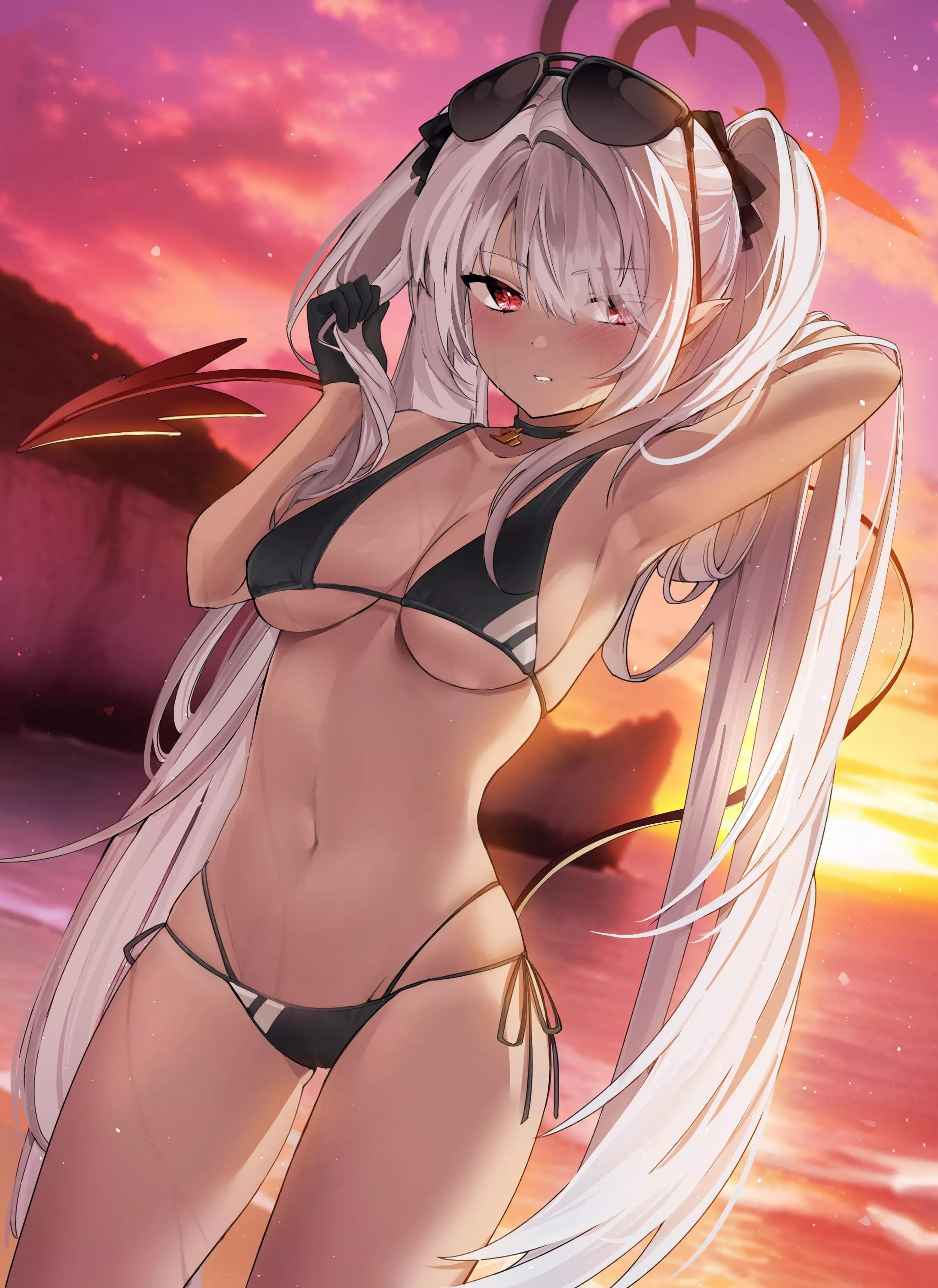 Shiromi enjoying the beach