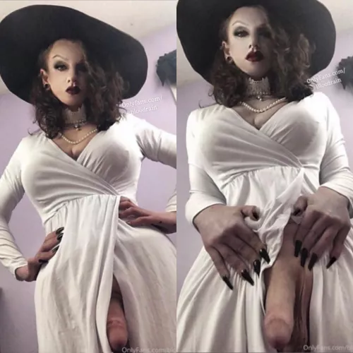 They call her Lady D for a reason 😉😈🖤