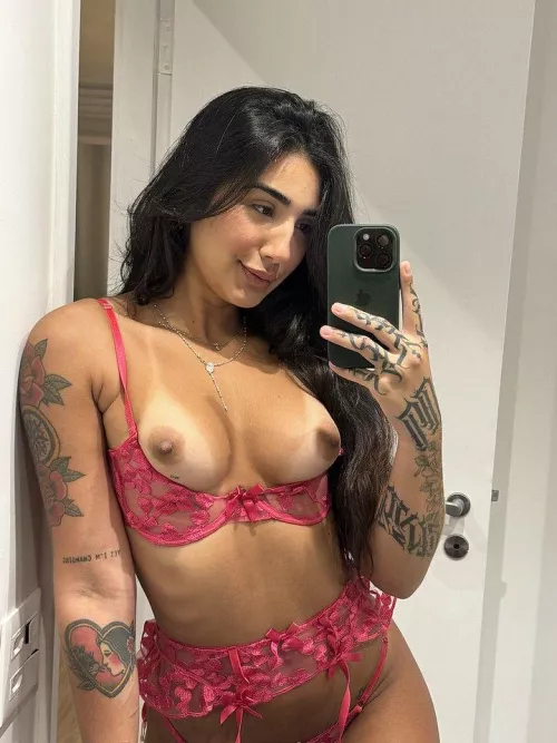 big areolas and tanlines make my boobs perfect [IMG]