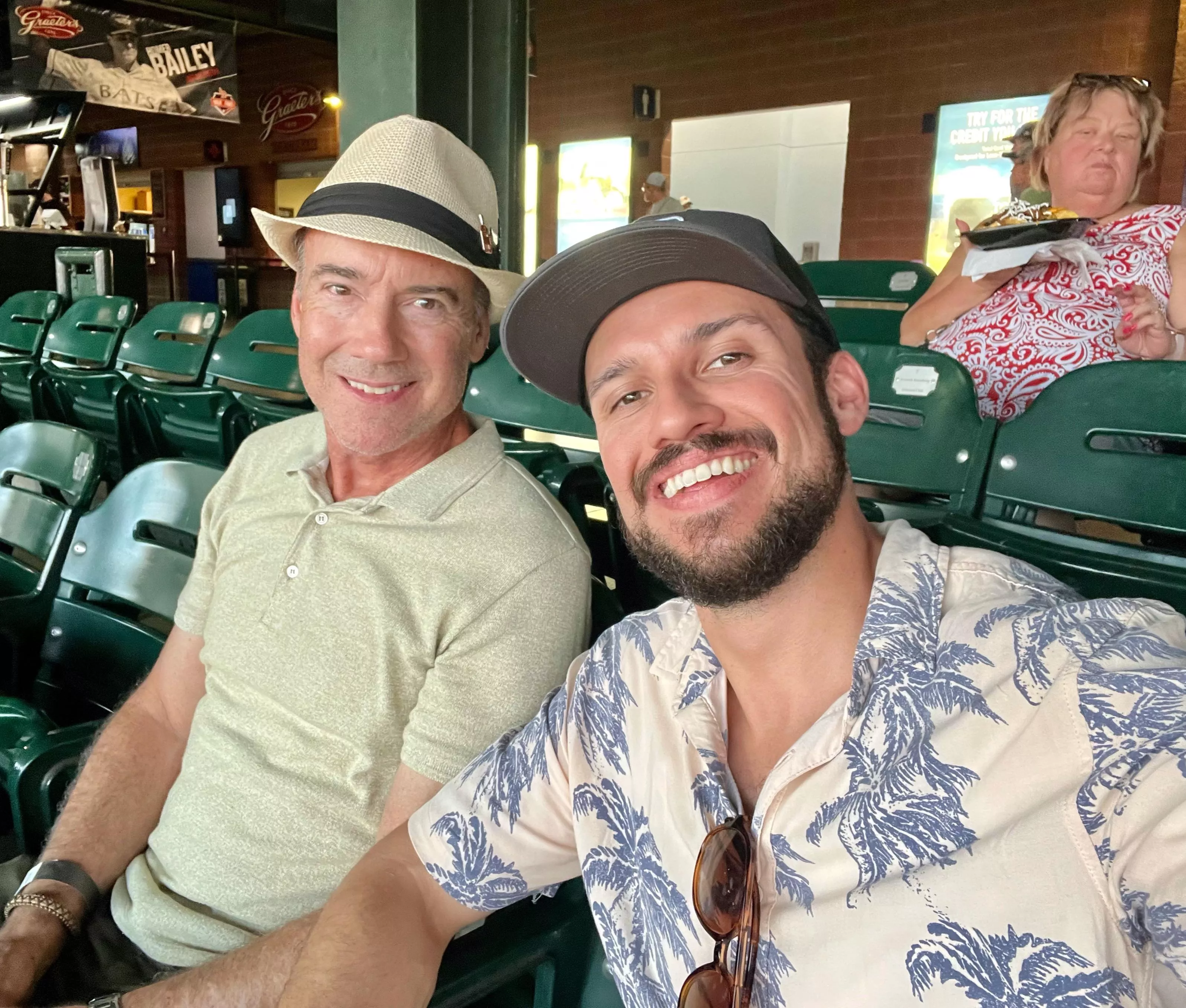 Dad made me cry when he said he “prays for me everyday that I find my husband.”😭🙏🏼