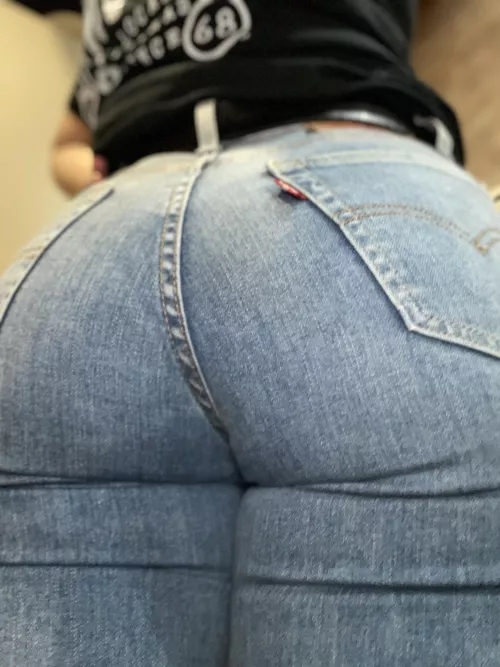 Mama got new Levi’s