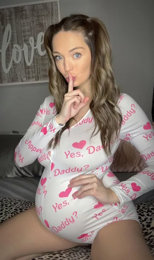 My beautiful pregnant body 🙈