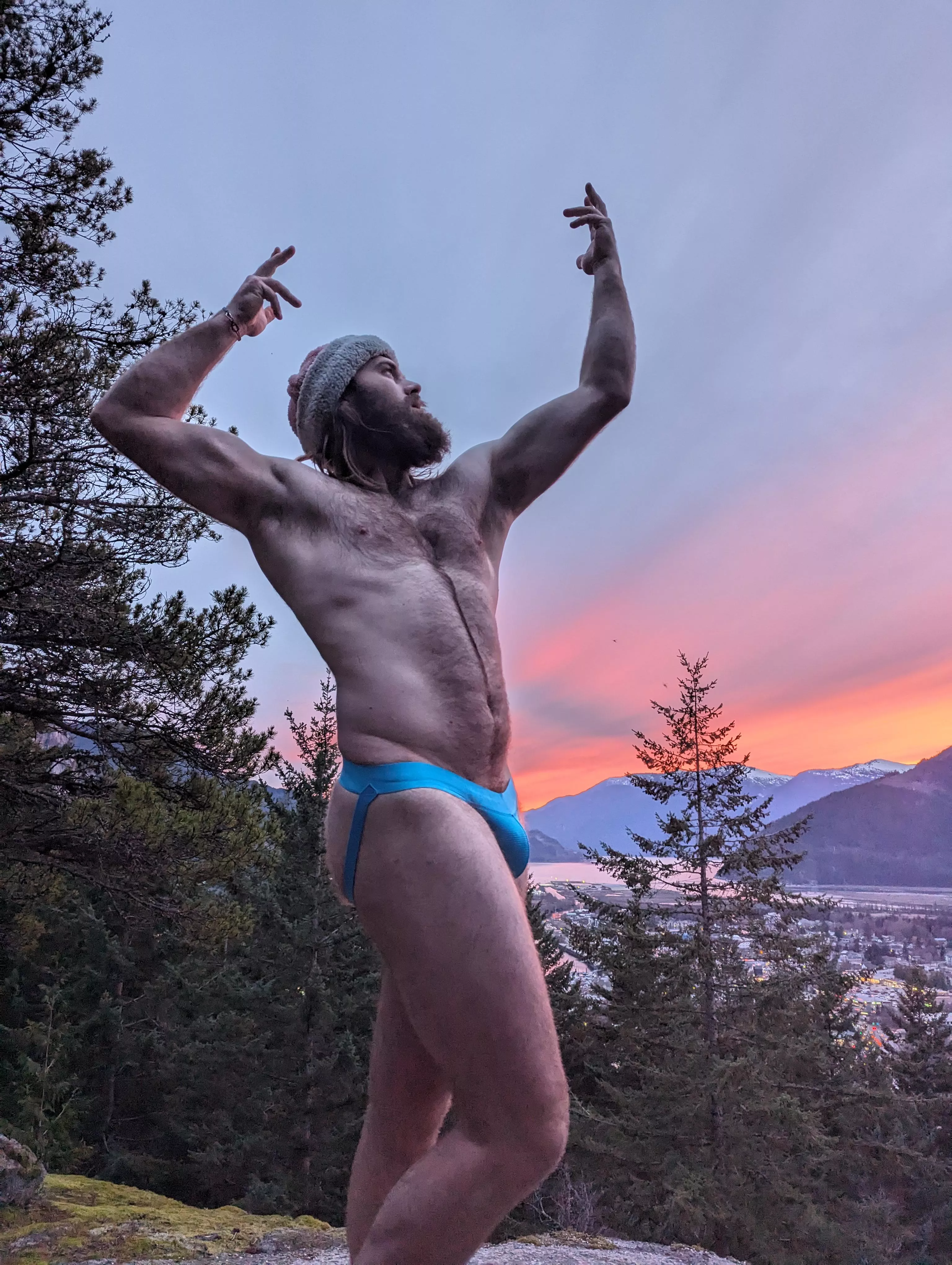 Showing off for all the hikers