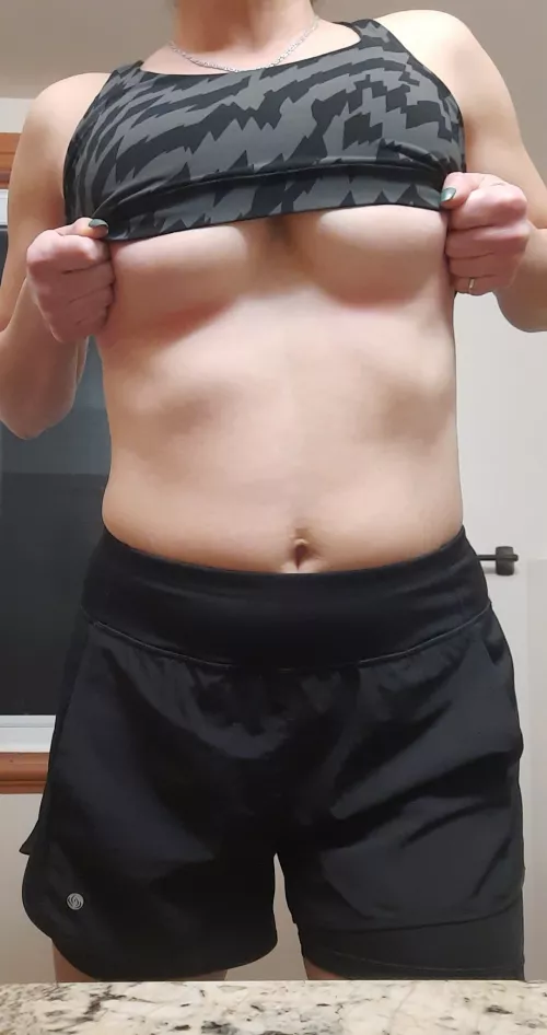 Some sweaty post game bottom cleavage do it for you?