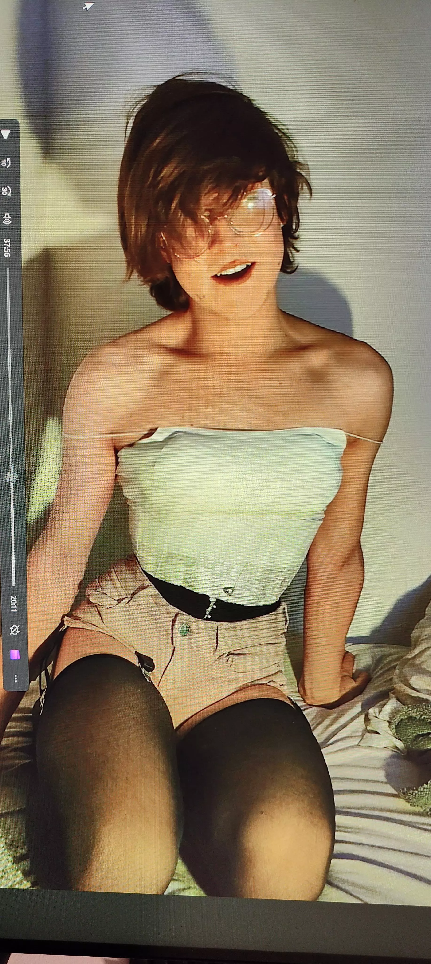 🥲Trying to take a photo alone