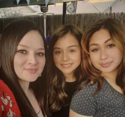 Which one you picking 😚