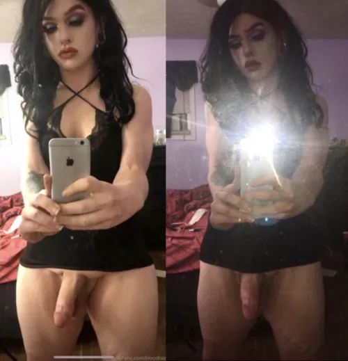 Would you play with a pretty thicc girl’s pretty thicc cock? 🖤
