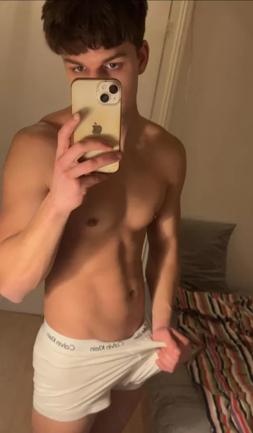 (19)Would you touch it?