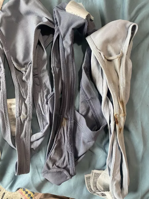 3 thongs, 3 different states of filth (;