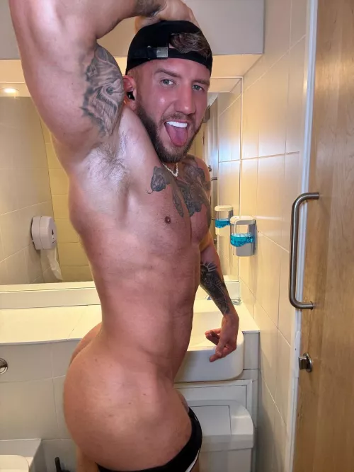 Do you care to give my ass a slutty rub?