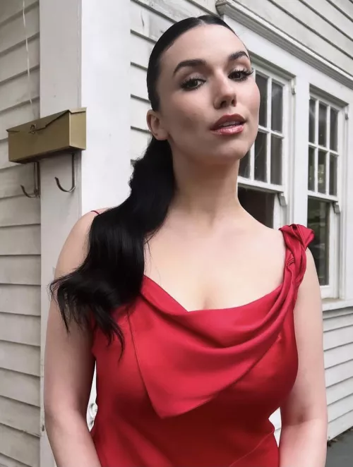 Grace Caroline Currey