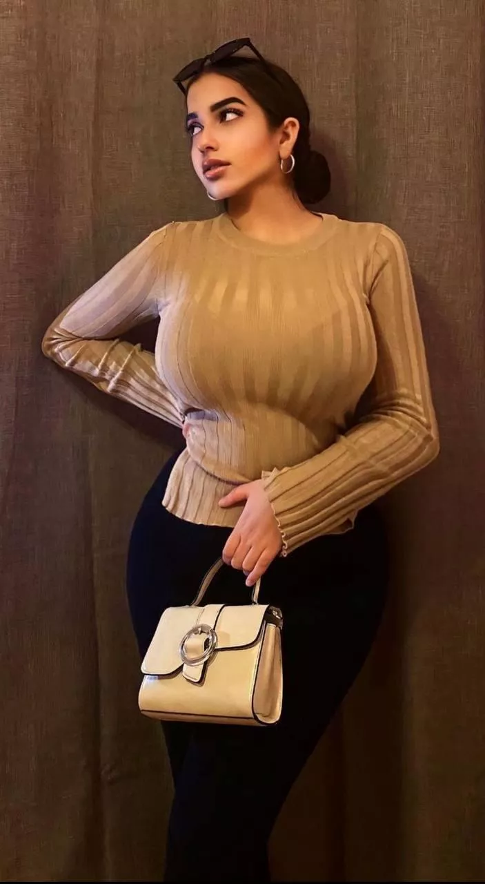 Her top could be tighter