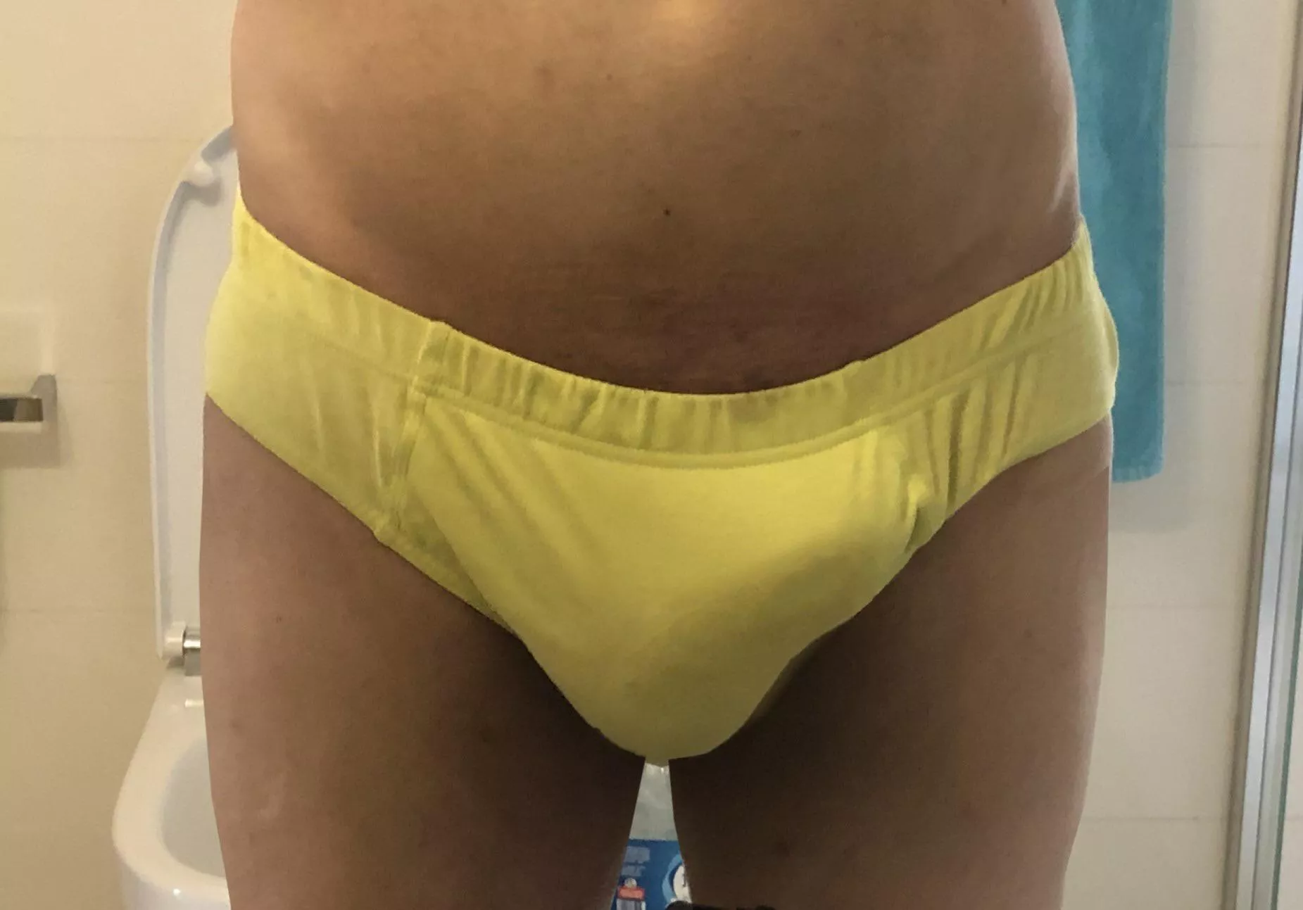 Hiii, does yellow suit me?