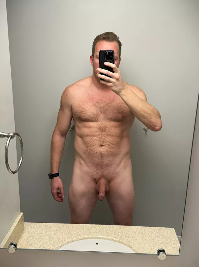 How's (m)y dadbod of 43 looking?