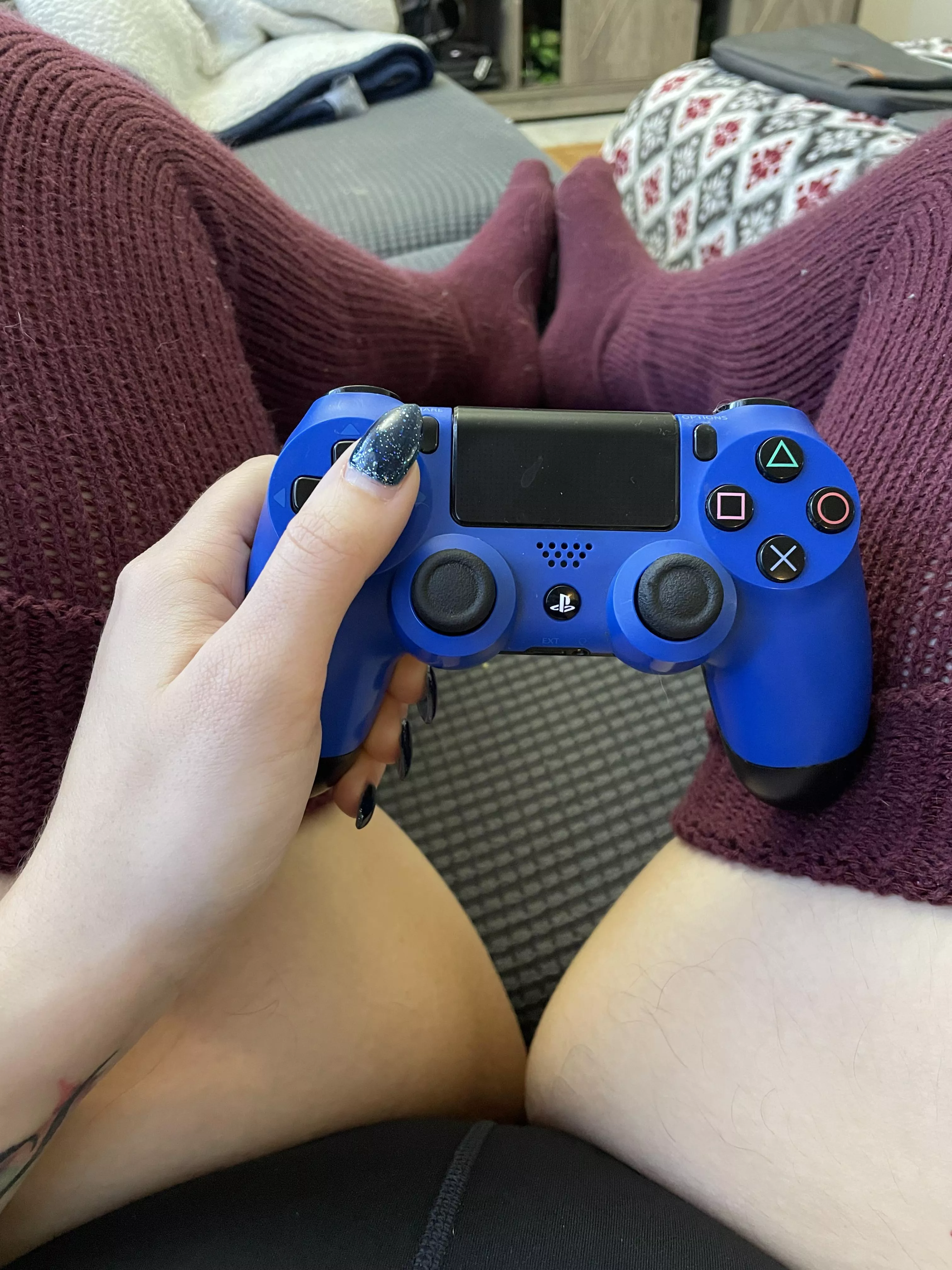 Loser gives head [F]