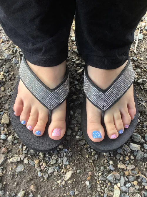 OC I love sandals do you?