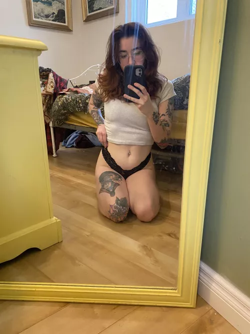 Take me against the wall? Xoxo