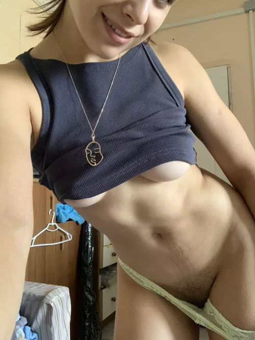 Today Im so bushy, come visit my woods:)