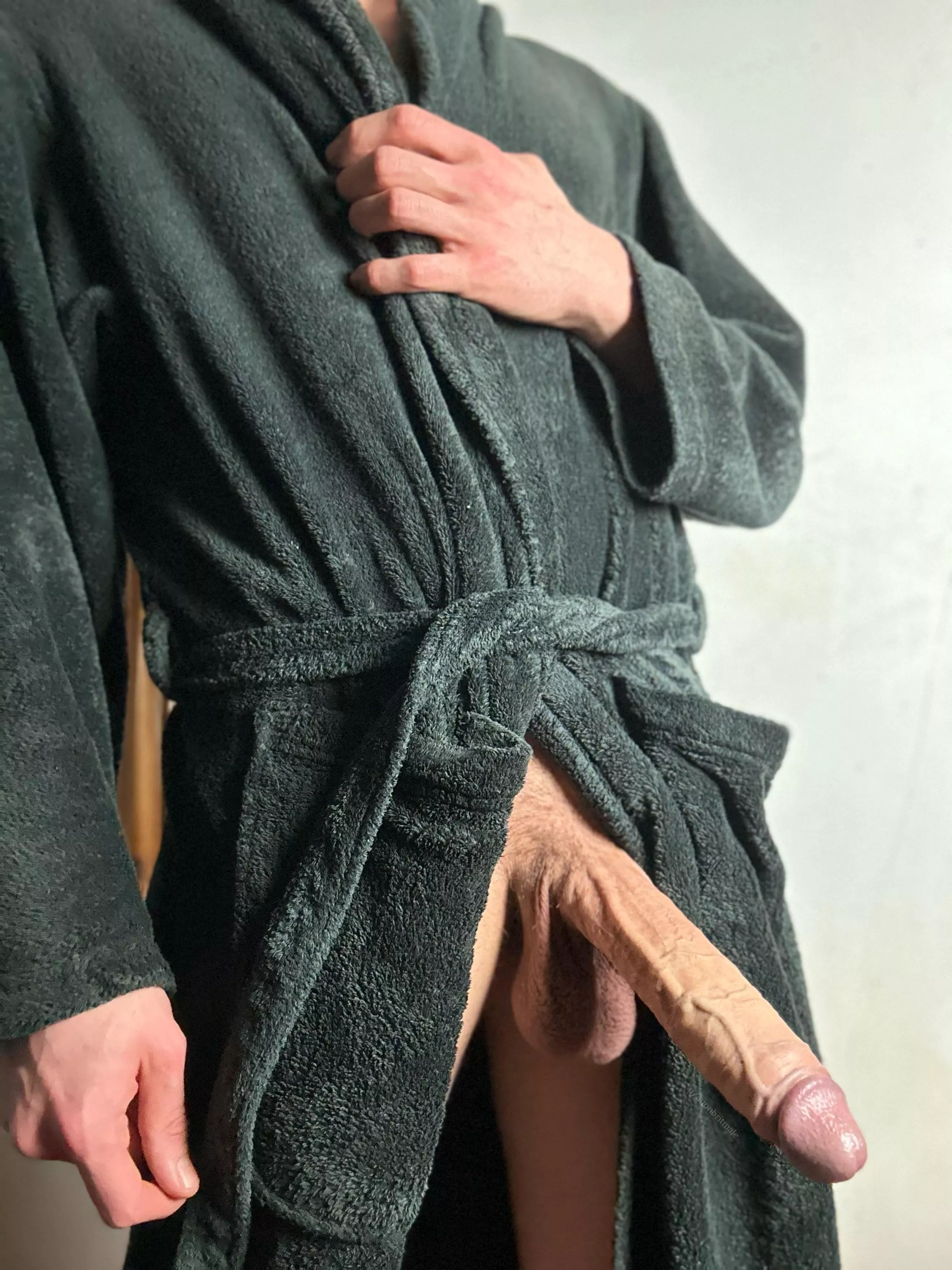 I need your holes, now. Present yourselves in an orderly line.