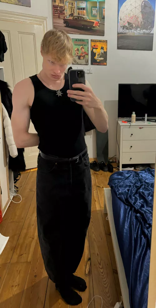 I showed up to the date with a pentagram on and my date was not about it 😅. Would you have stayed with me?