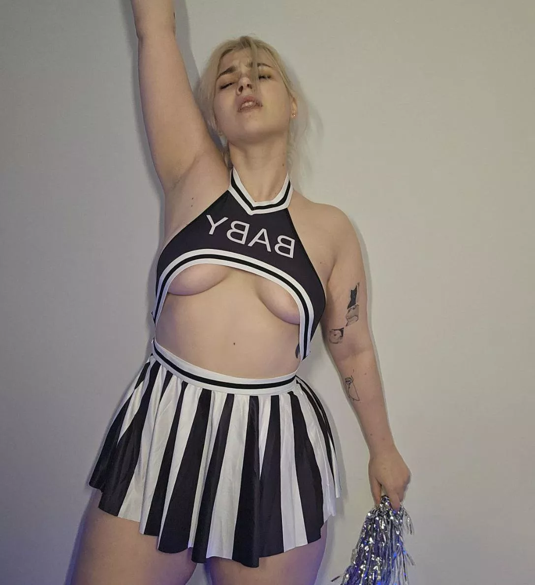 I’m just a slut who loves cock