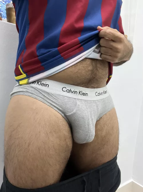 Post football bulge